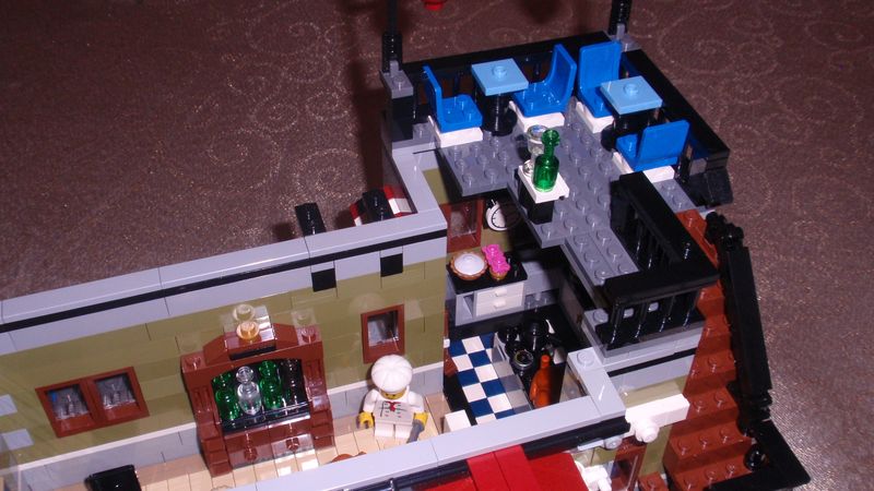 10243 - Parisian restaurant Chez Albert ila_rendered