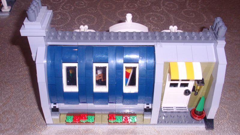 10243 - Parisian restaurant Chez Albert ila_rendered