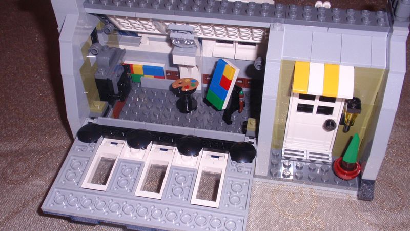 10243 - Parisian restaurant Chez Albert ila_rendered