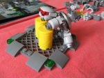 21109 - Exo-Suit + 5002812 - D2C Minifigure Retro Set ila_rendered