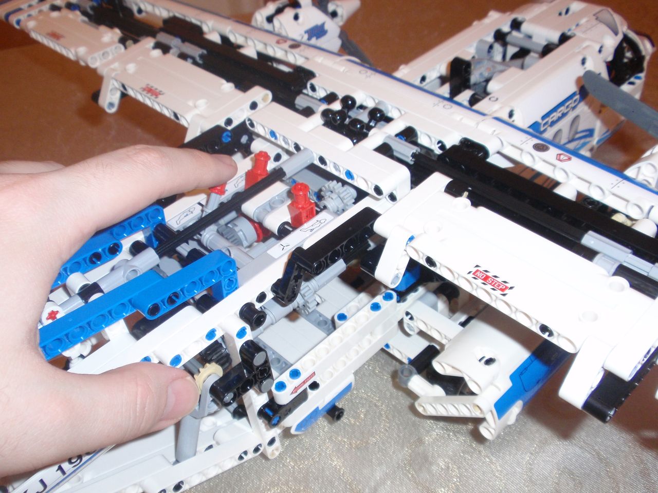 42025 - Cargo Plane (Slovenská predpremiéra) ila_rendered