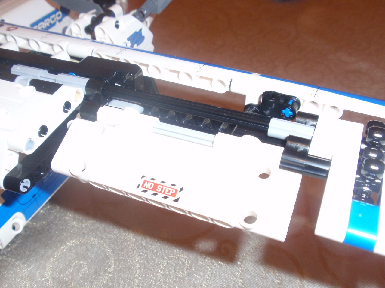 42025 - Cargo Plane (Slovenská predpremiéra) ila_rendered