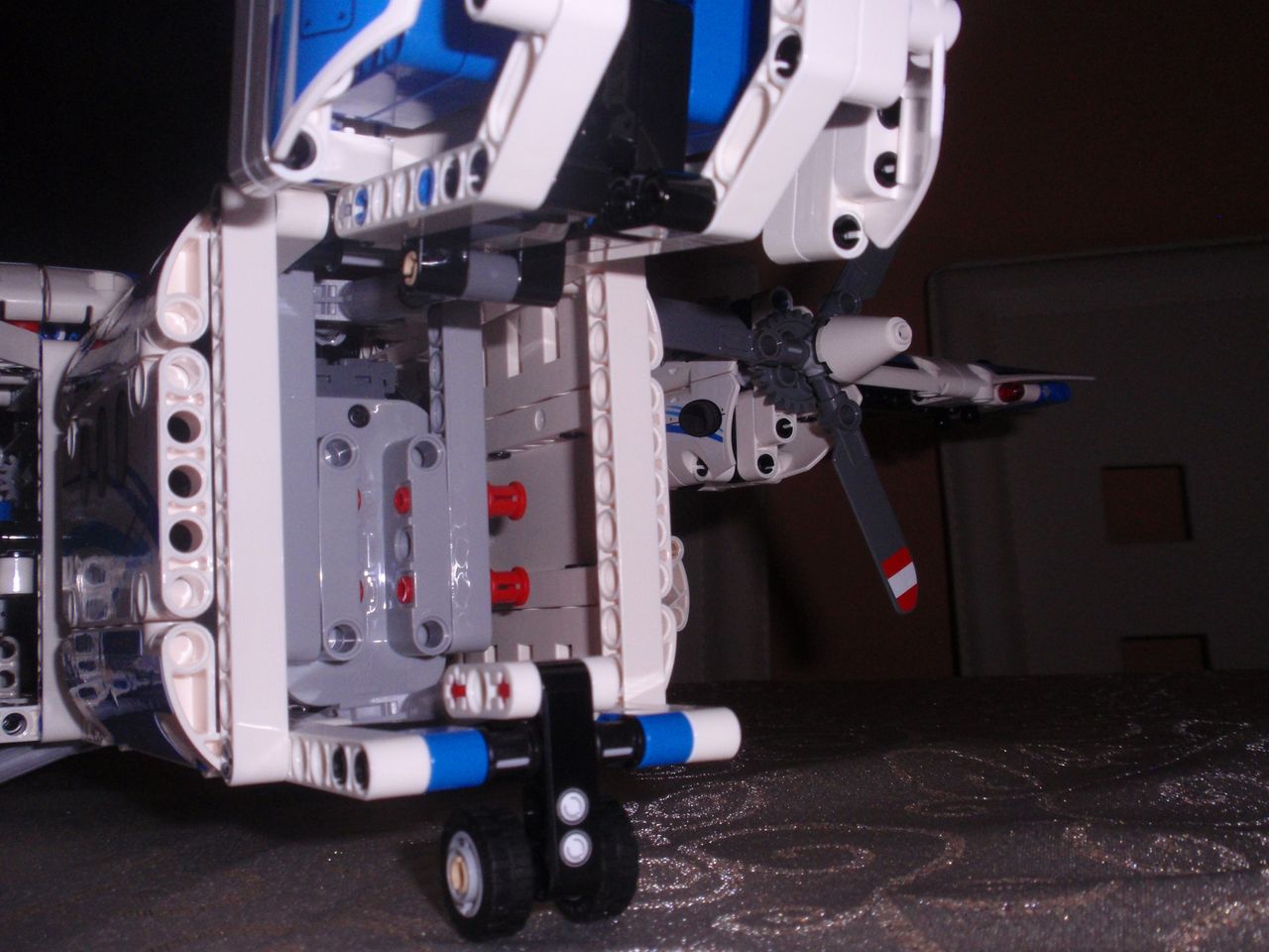 42025 - Cargo Plane (Slovenská predpremiéra) ila_rendered