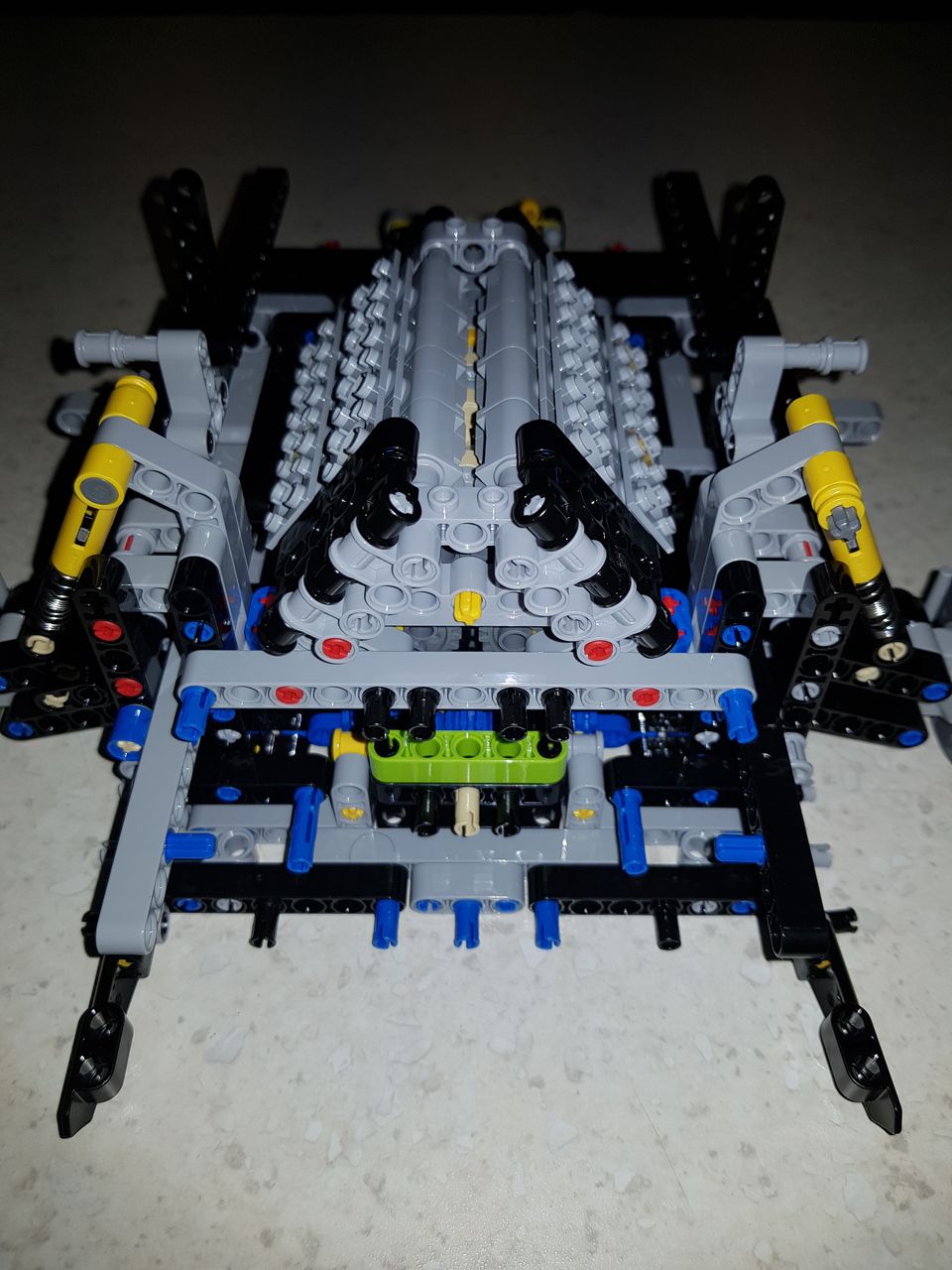 42083 - TECHNIC Bugatti Chiron ila_rendered